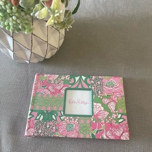 Lilly Pulitzer 24 pictures photo album
